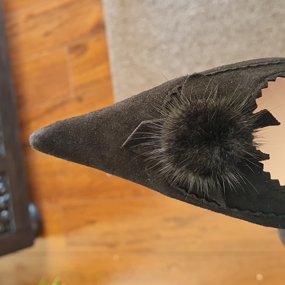 🥰HP🥰POINTY BLACK HEELS - Picture 13 of 13